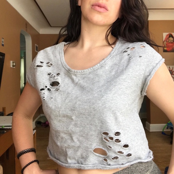ALMOST FAMOUS Gray crop top - Picture 3 of 9